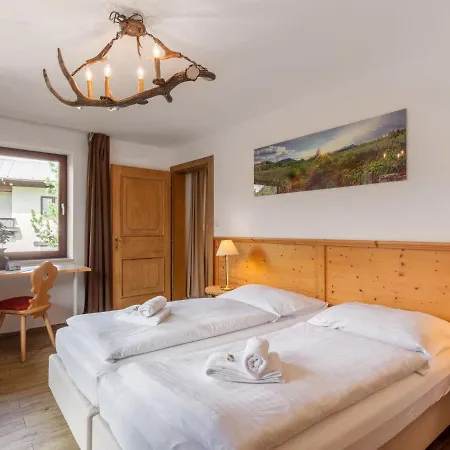 Apartmenthaus Dreier-3 By Interhome Neukirchen am Großvenediger