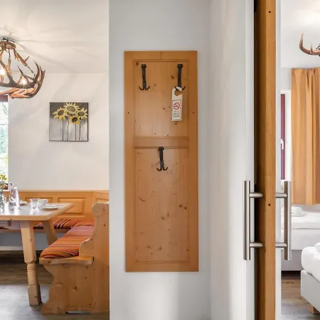 Apartman Apartmenthaus Dreier-3 By Interhome Neukirchen am Großvenediger